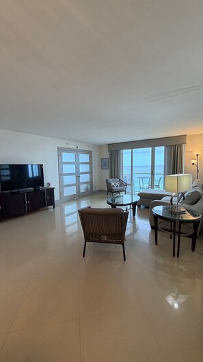 TV - Oceanfront two-bedroom (Surfside)