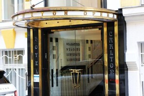 Exterior detail - Carlton Boutique Hotel Vienna (Vienna)