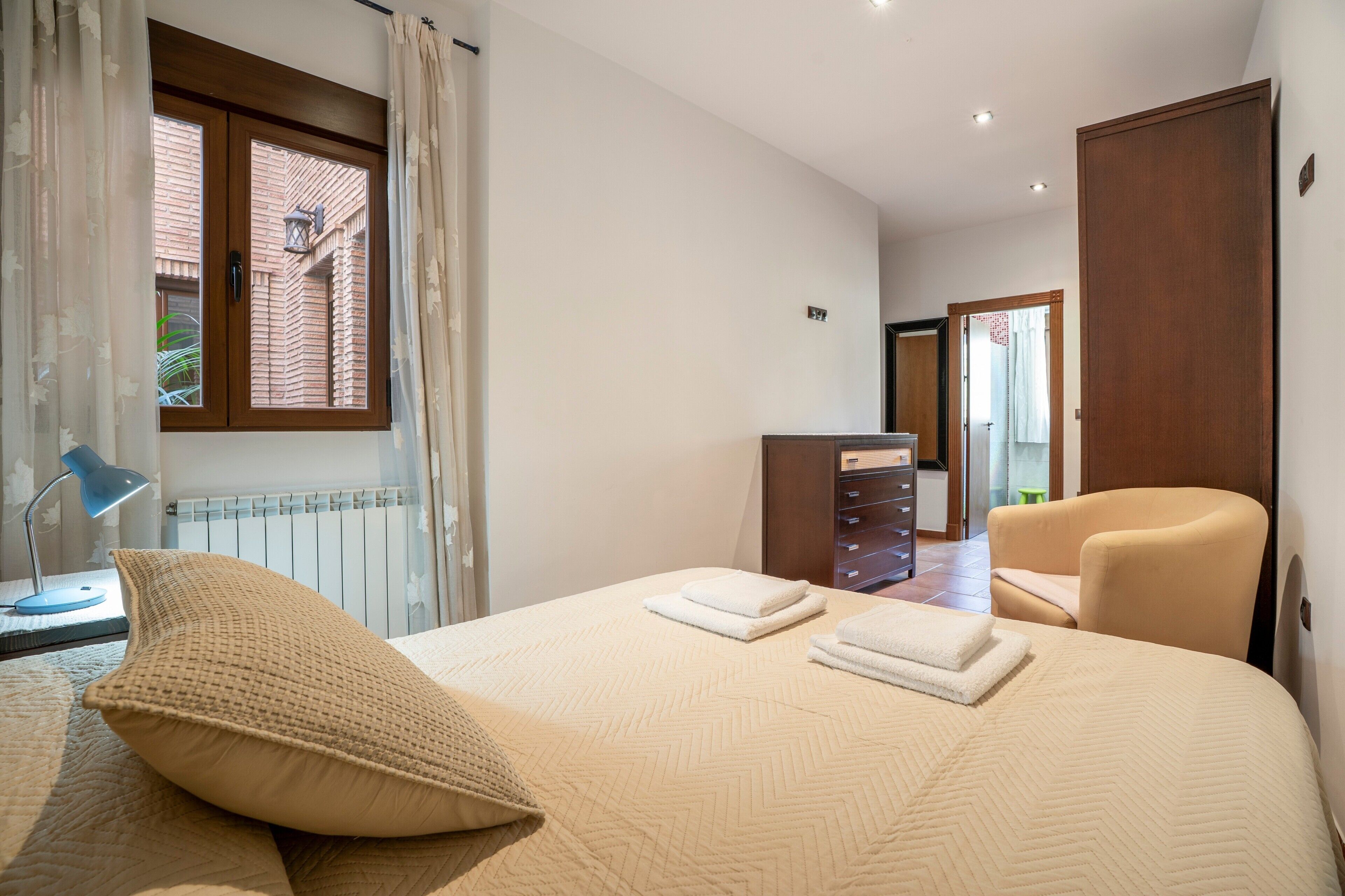 2 bedrooms, WiFi, bed sheets