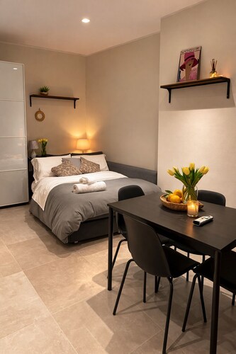 Studio apartment in the heart of Piacenza•Horse Square