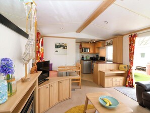 Cottage | Living area - St Monans Holiday Park - Holiday Accommodation 19927 (Anstruther)