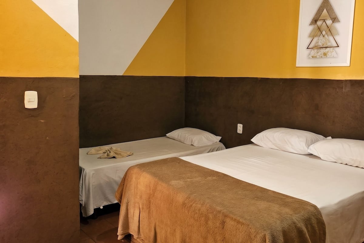 Room, 1 Twin Bed | Desk, laptop workspace, free WiFi