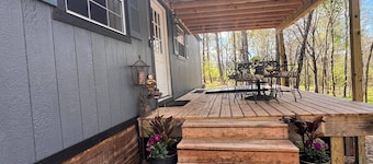 Tiny Home on 20 acres with Hot Tub, close to town