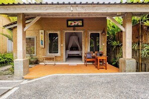 Zimmer, 1 Schlafzimmer, Raucher, Whirlpool | Terrasse/Patio