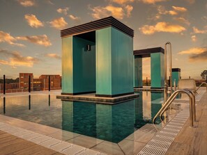 Piscina externa