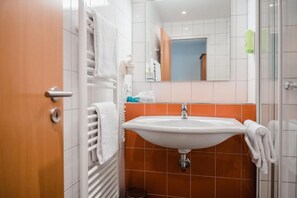 Double Room | Bathroom - Hotel Hegau (Engen)