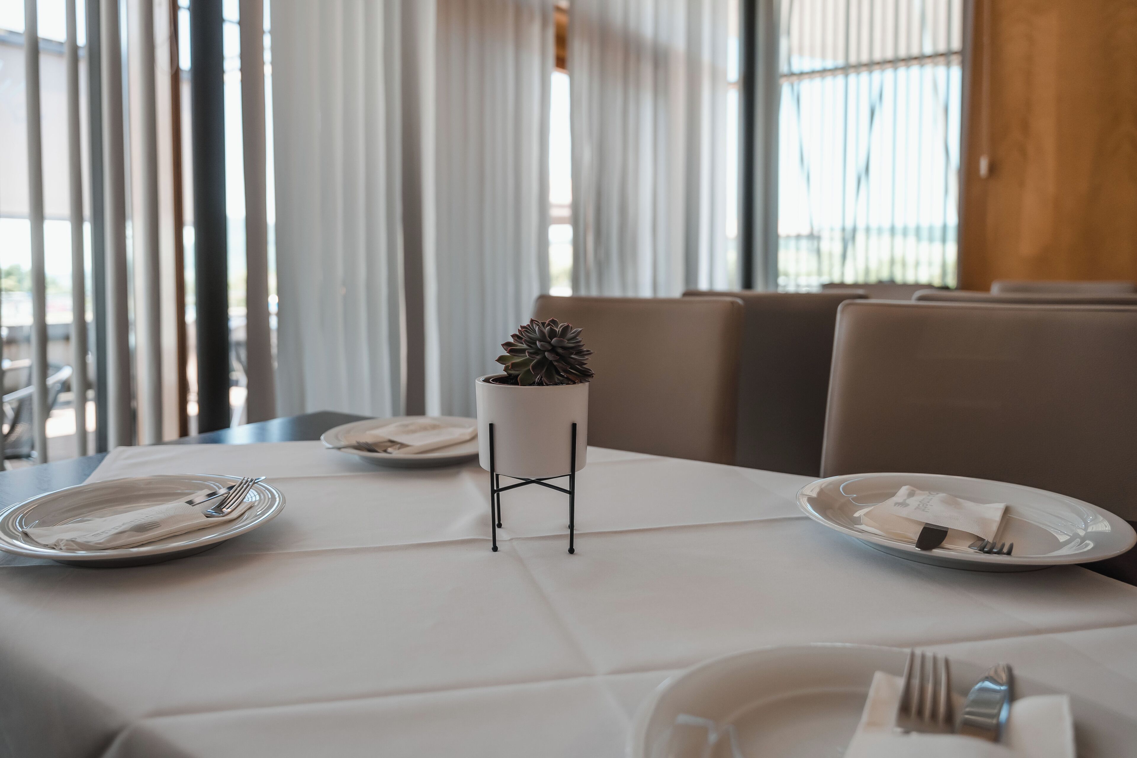 Tägliches Frühstücksbuffet gegen Gebühr