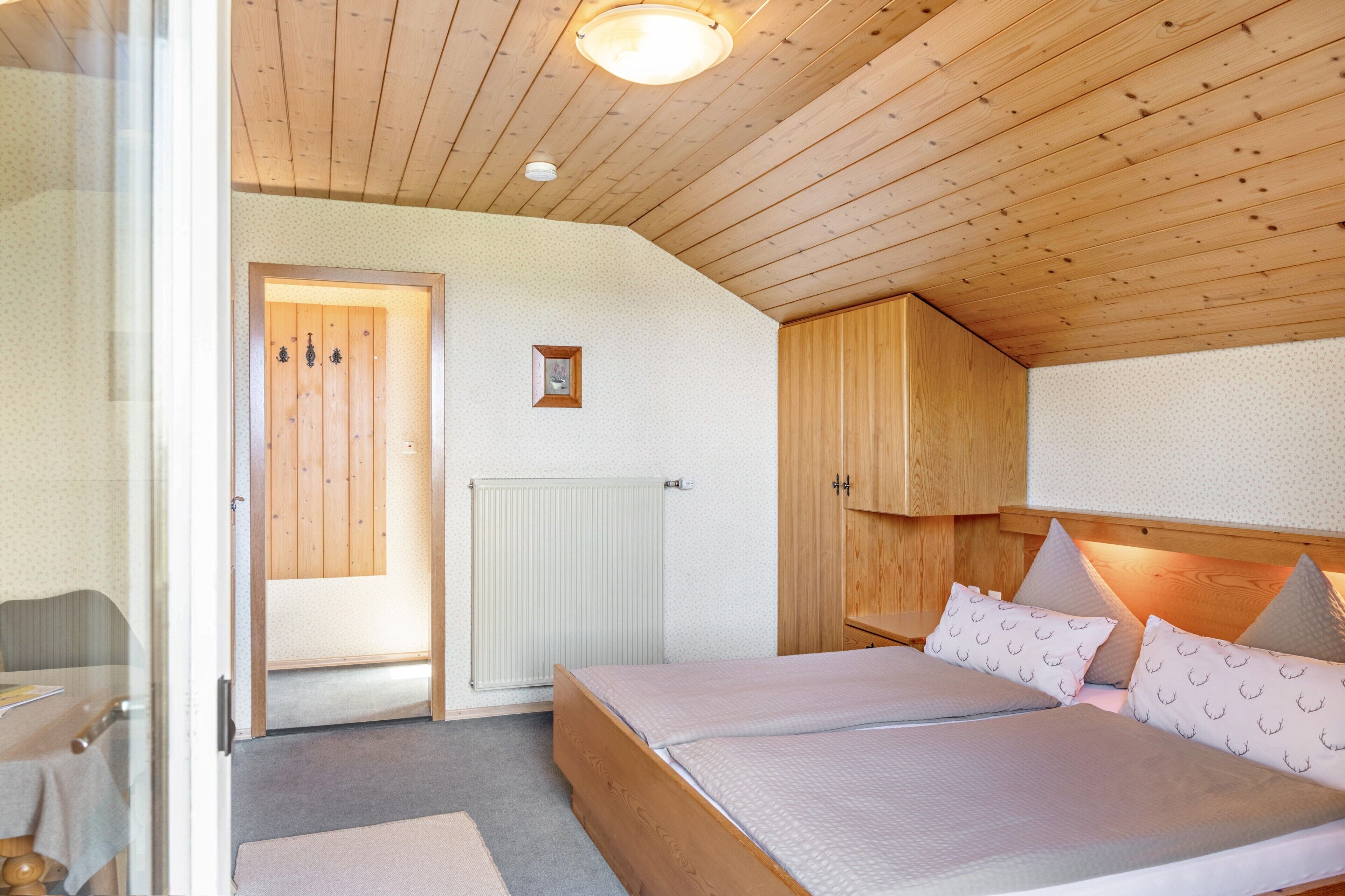 2 Schlafzimmer, Bügeleisen/Bügelbrett, WLAN, Bettwäsche