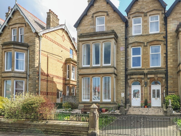 Apartment 3 - Lytham St Annes