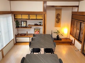 お食事