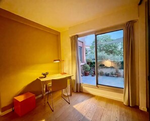 Interior - Nice Ambiance #2- Comfort Luminous with Large Terrasse by the Port of Nice (Nice)