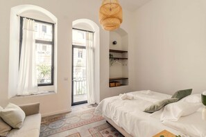 4 bedrooms, desk, iron/ironing board, travel cot - Historic 4 BR Gem - Next Mamilla and Old City (Jerusalem)