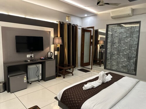 Mithilesh Hotel 