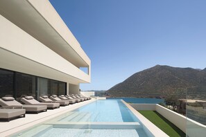 Outdoor pool, a heated pool - Artio Villa, Timeless Design Steps to Beach & Dine (CQ6J+WGM Bali, Greece)