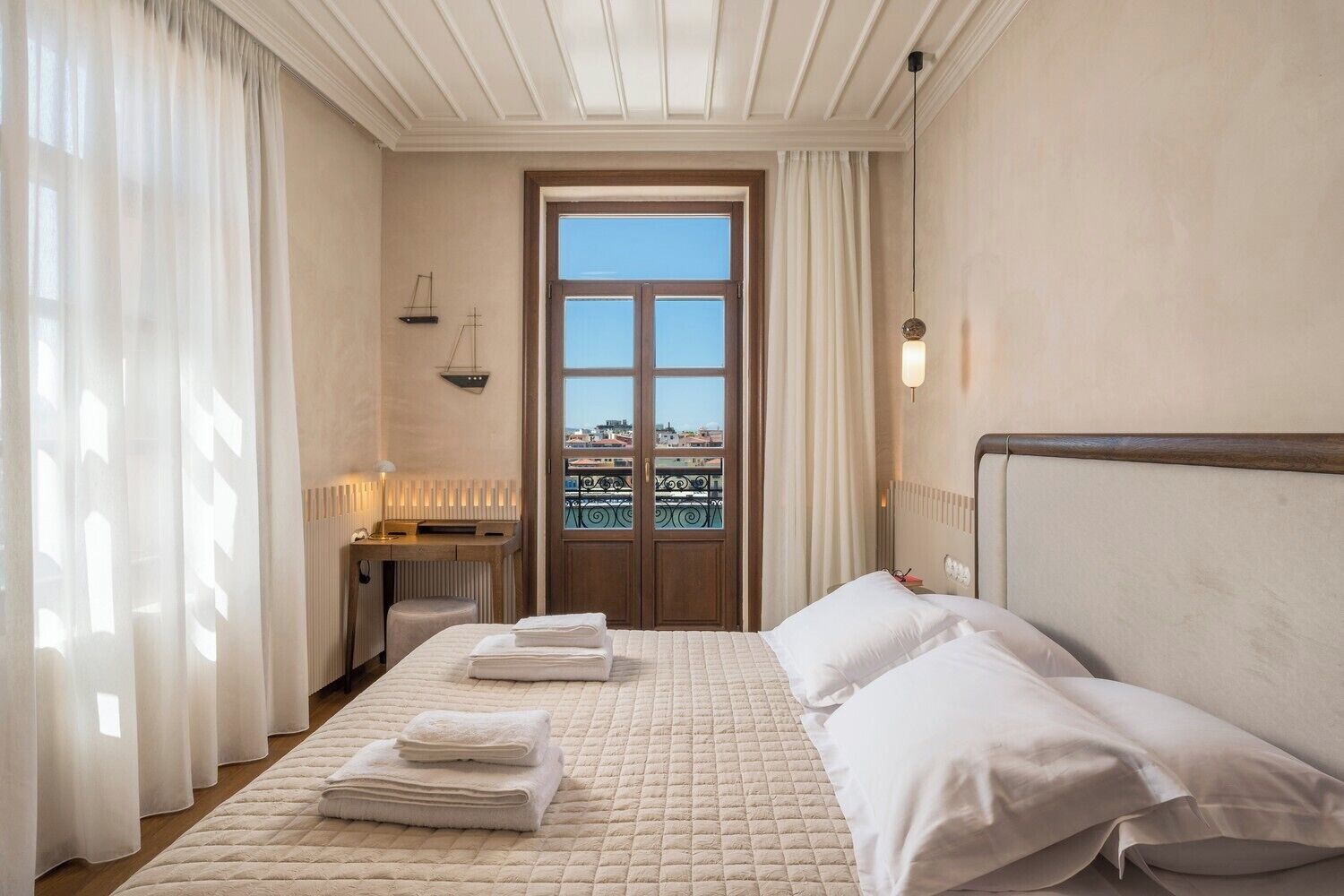 Double Room with balcony and Sea View | Egyptian cotton sheets, premium bedding, pillowtop beds, desk