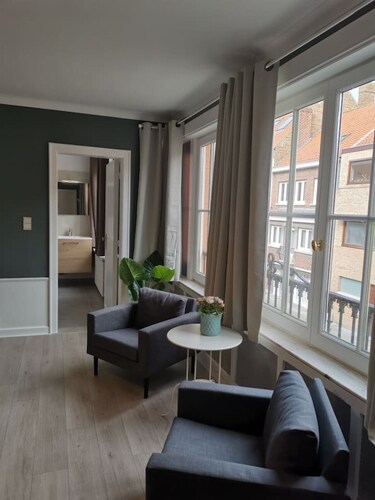 Spacious Quadruple Room w. Private Bathroom