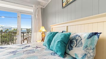 3 bedrooms, iron/ironing board, travel crib, WiFi (free)