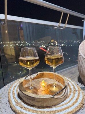 Food and drink - The Spiral Nest - Supernova Spira -The Luxury Studio Apartment (Noida)