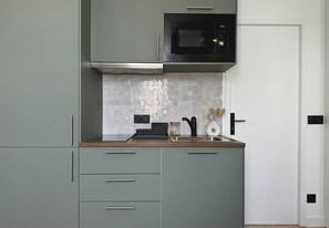 Mini-fridge, microwave, oven, stovetop - Le vert Boulogne  (Boulogne-Billancourt)