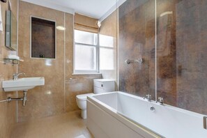 Classic-Doppel- oder -Zweibettzimmer | Badezimmer