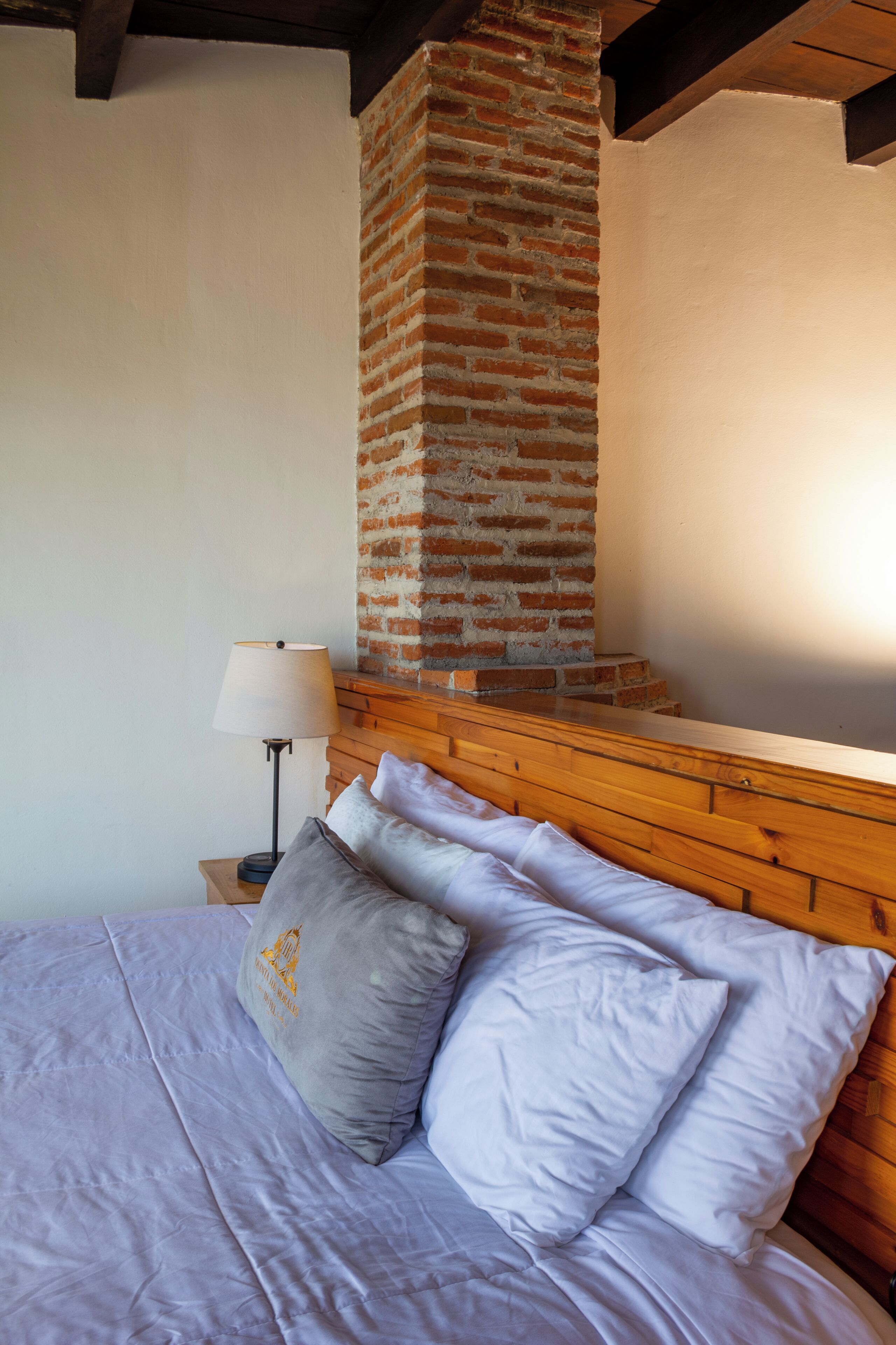 Suite superior, vistas a la ciudad, en una planta alta | Wifi gratis