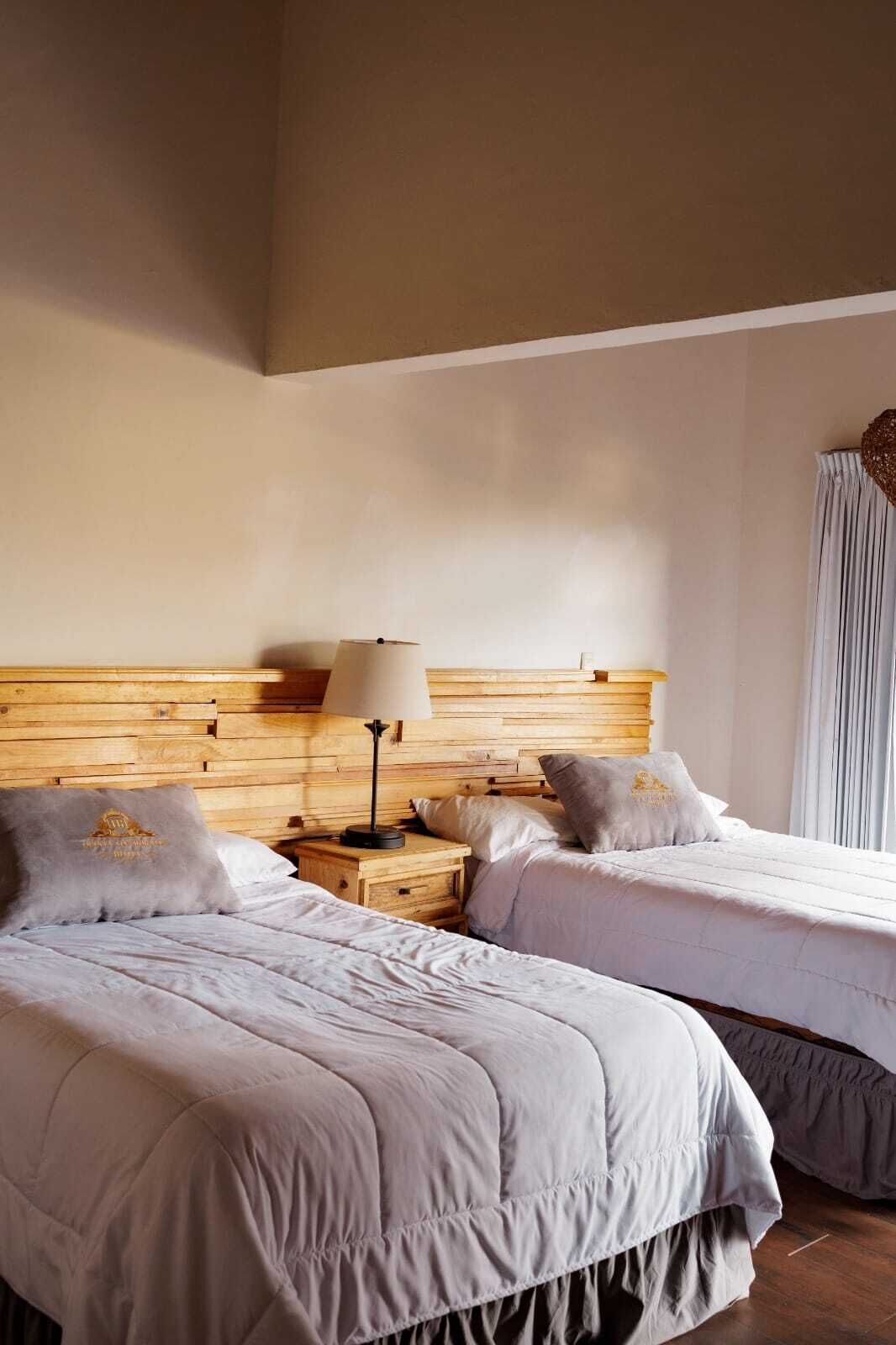 Suite Standard, vue ville, dans la tour | Wi-Fi gratuit