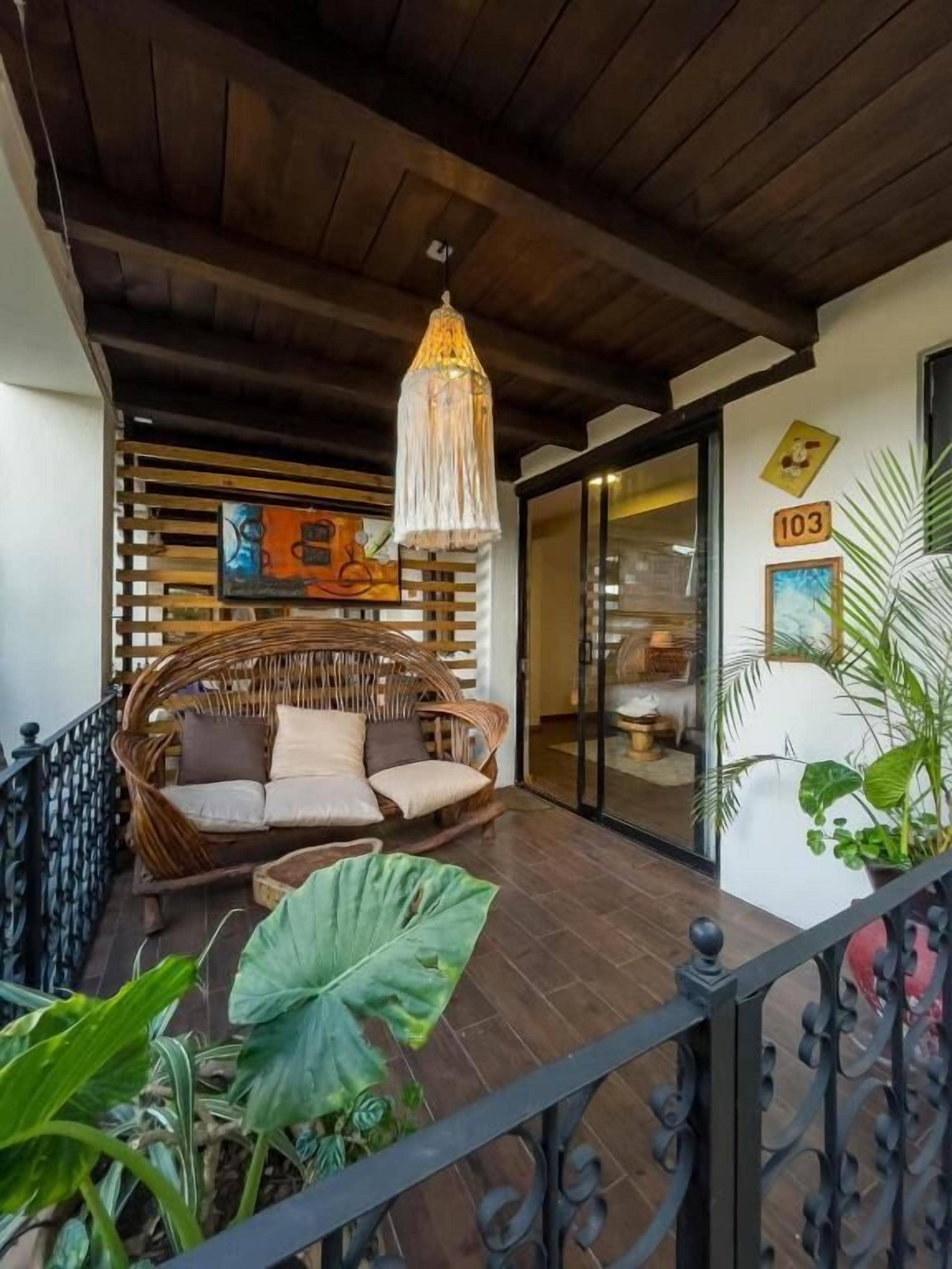 Habitación doble estándar, 2 camas matrimoniales | Terraza o patio