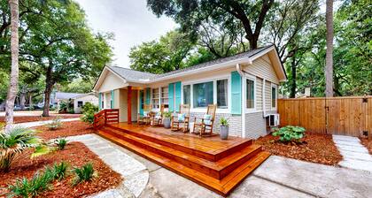 Charming 3 bedroom 2 bathroom home located on a barrier island in SC
