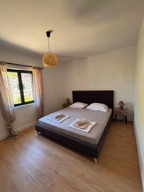5 bedrooms, WiFi (free)