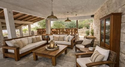 Private Kornati House with Full Comfort. Full Privacy, Pet-Friendly !