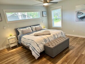 3 habitaciones, tabla de planchar con plancha, wifi y ropa de cama 