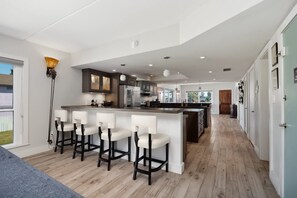 House | 5 bedrooms - Ocean Breeze Escape South Padre Island (South Padre Island)