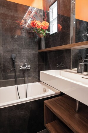 Bathroom - Exceptional apartment with stunning sea views in the heart of Thessaloniki (Thessaloniki)