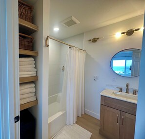 Shower, towels