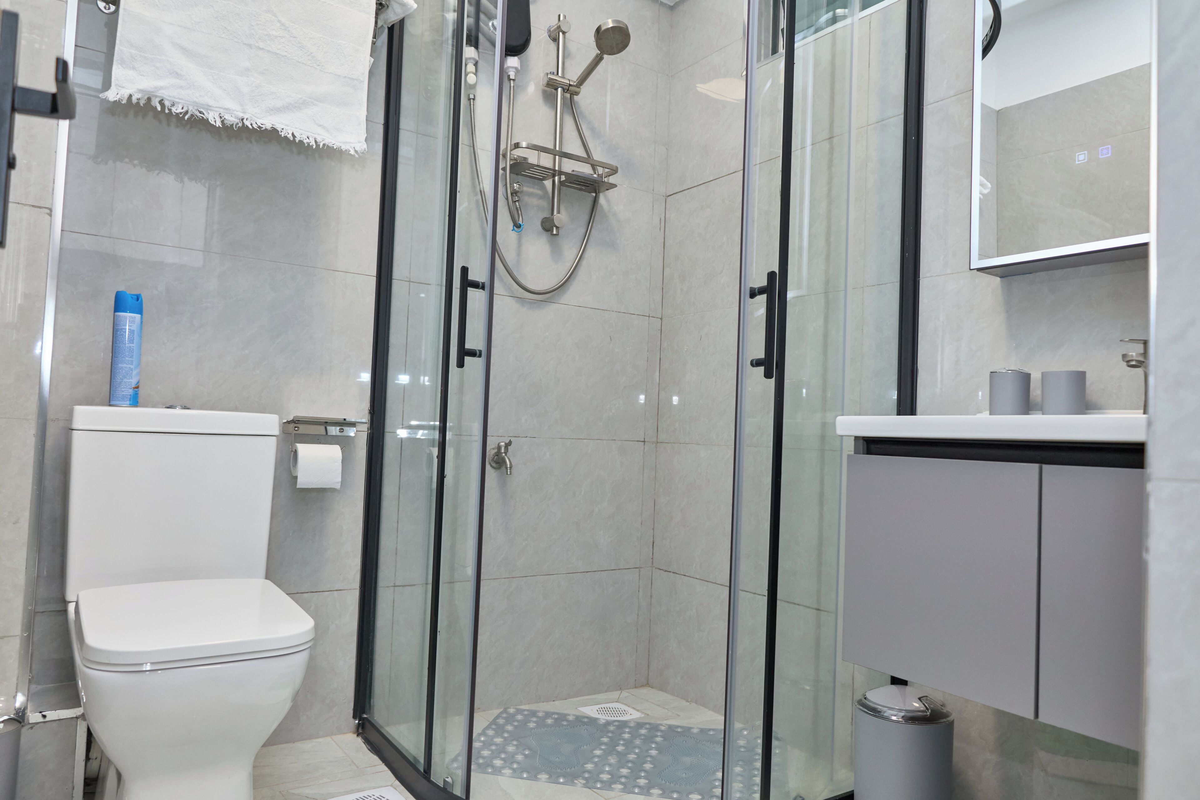 อพาร์ทเมนท์, วิวเมือง | ห้องน้ำ