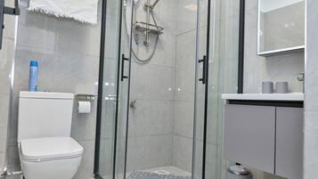 Apartment, City View | Bathroom