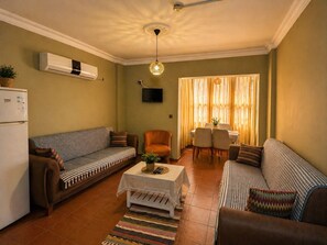 Basic Apartment | Desk, laptop workspace, free WiFi - Evita Hotel (Fethiye)