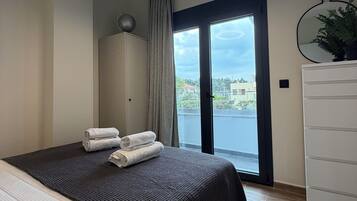 4 chambres, fer et planche à repasser, Wi-Fi, draps fournis