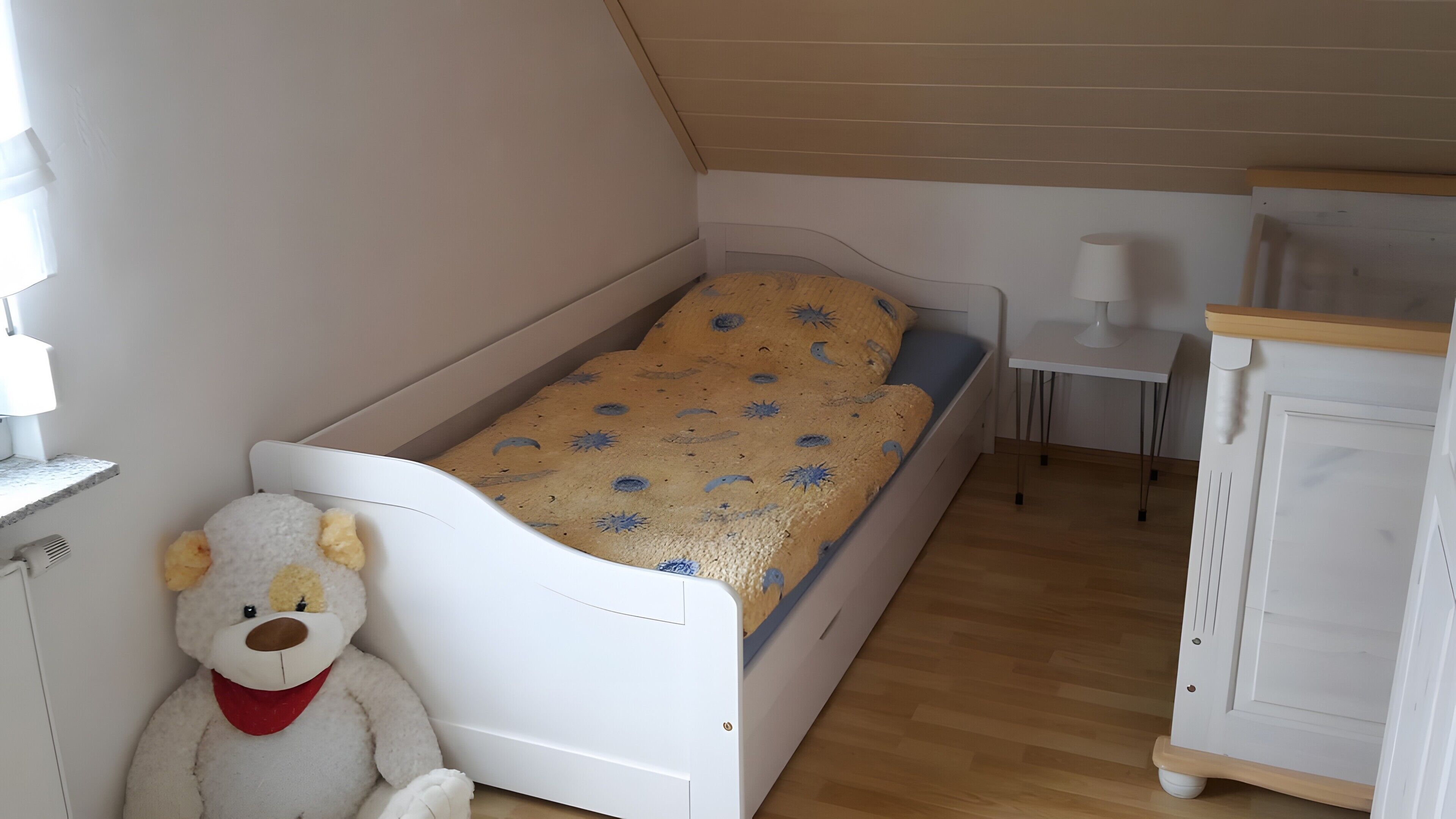 3 quartos, ferros/tábuas de passar roupa, Wi-Fi, roupa de cama