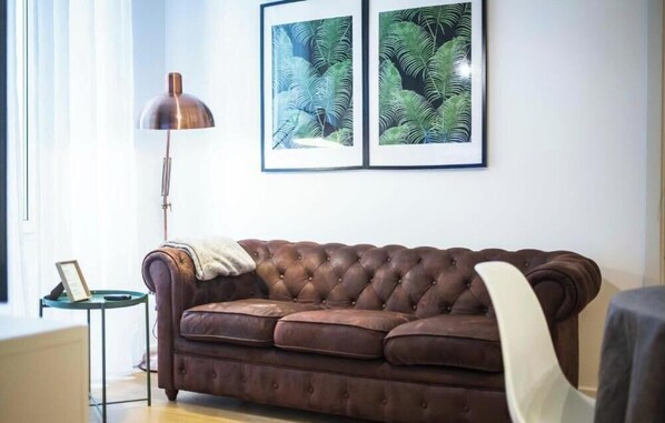 Deluxe Apartment, Balcony, City View | Living area - Toffee Mombello - Seven Suites Sanremo (Sanremo)