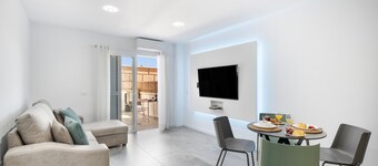 Vacation Apartment 'Olivia’s Beach' with Shared Pool, Wi-Fi and Air Conditioning