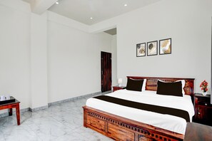 1 bedroom - NON AC Saver Hotel O Mehta College (Amer)