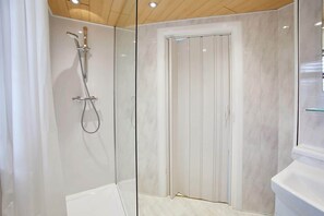 Bathroom - Aurora Shore Beach Chalet (Humberston)