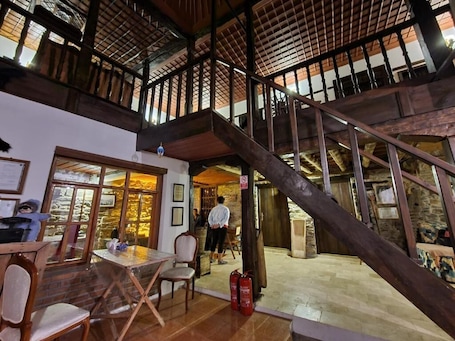 Dining. Helvacılar Konağı