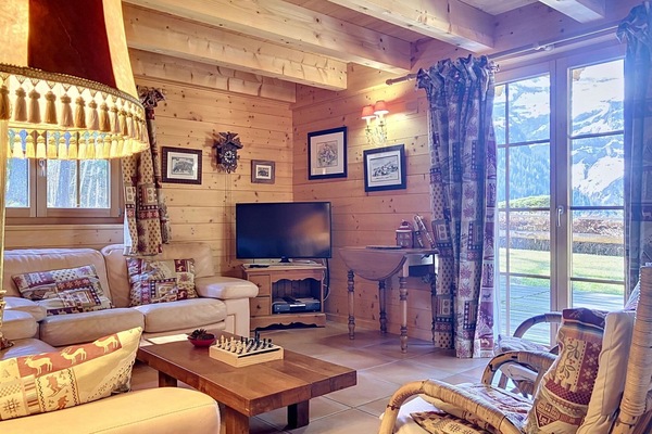 Möbel, Interior Design, Flooring, Holz, Zimmer, Decke, Fussboden, Stuhl, Wohnzimmer, Zuhause