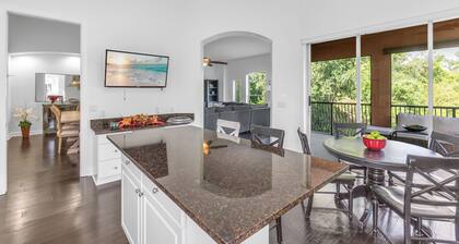 Luxury Entire Villa 4 Bedrooms 4 Bath Steps From IMG Academy.