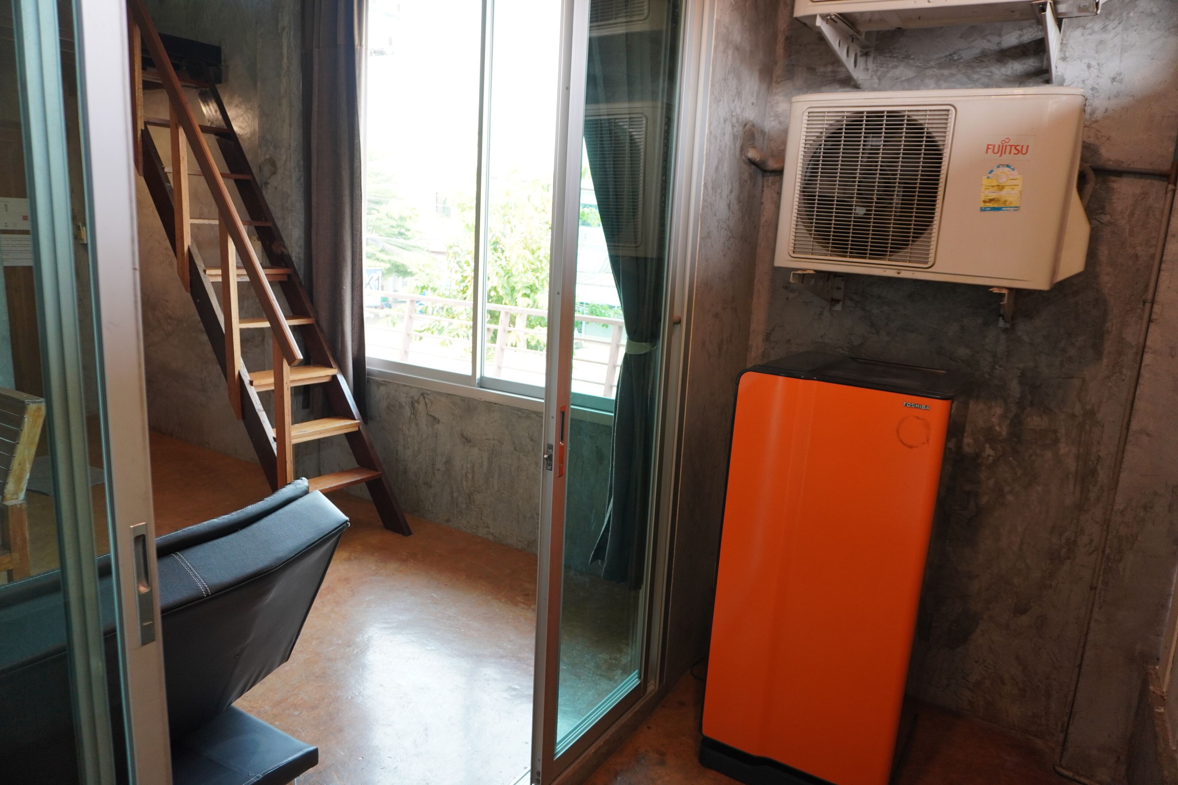 Kamar Triple | Interior