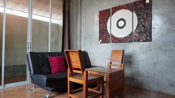 Kamar Triple | Interior