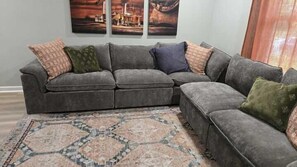 Living area - Iconic Bourbon-inspired home perfect for groups! (Jeffersonville)