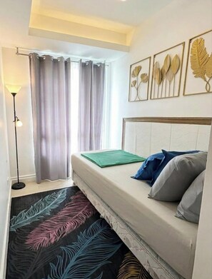 Condo família, sacada, vista para a cidade